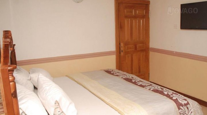 Eldorado Hotel & Suites