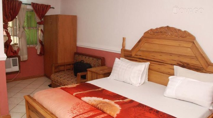 Eldorado Hotel & Suites