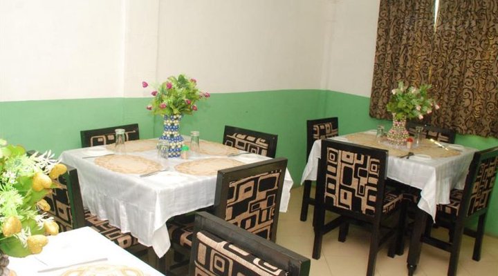 Eldorado Hotel & Suites