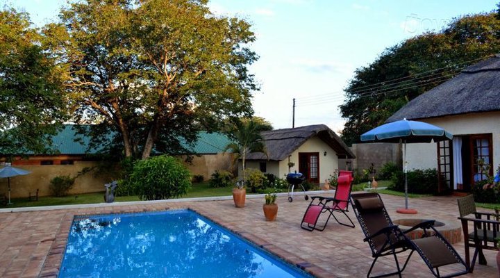 Mandebele Lodge