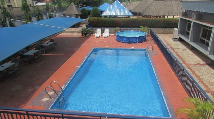 Universal Hotel Enugu