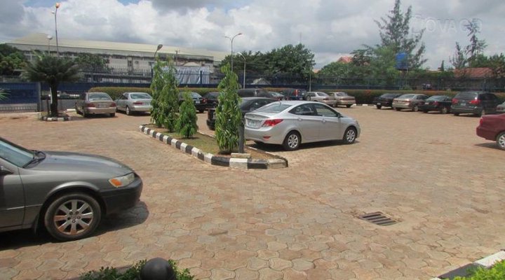 Universal Hotel Enugu