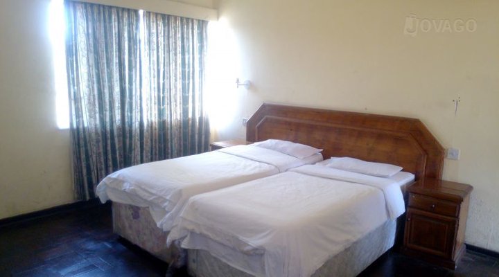 Connaught Lodge