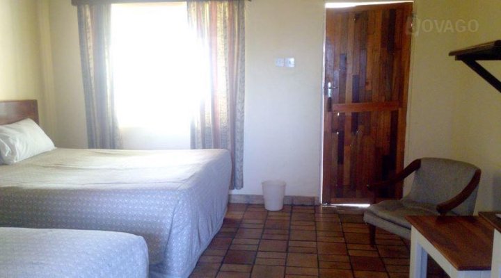 Pamusha Lodge & Safaris