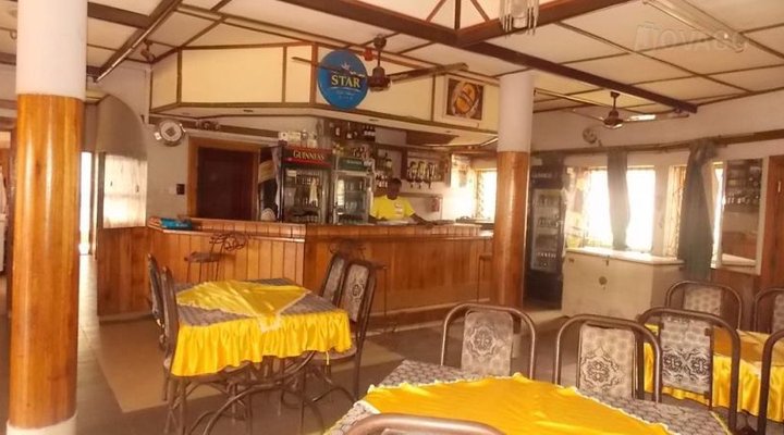 Top Restaurant & Nite Club Hotel