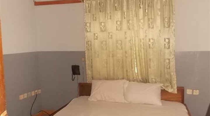 Top Restaurant & Nite Club Hotel