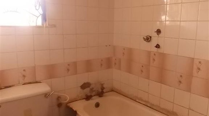 Top Restaurant & Nite Club Hotel