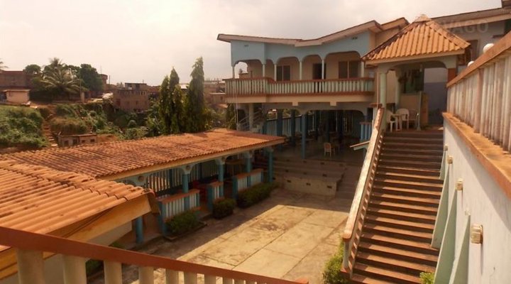 Top Restaurant & Nite Club Hotel