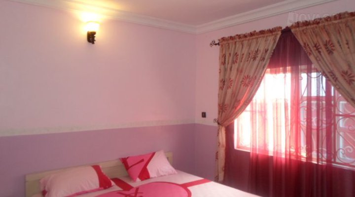 Golden Petal Lodge