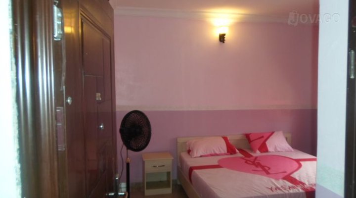 Golden Petal Lodge