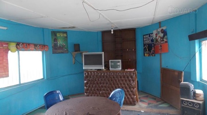 Paramount Peace Hotel