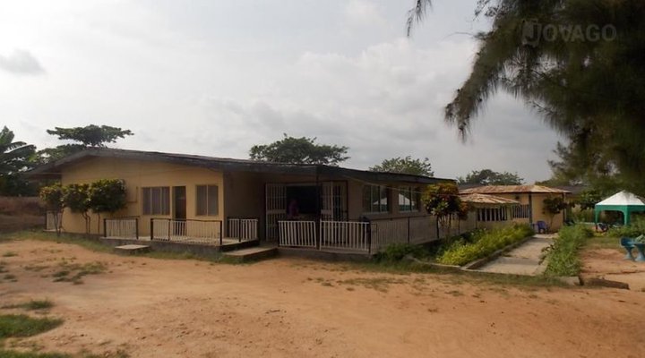 Paramount Peace Hotel