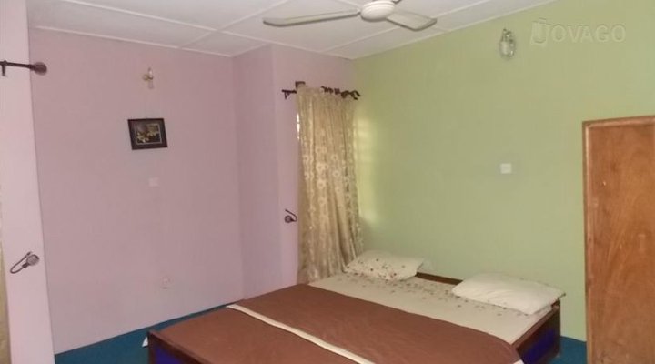 Paramount Peace Hotel