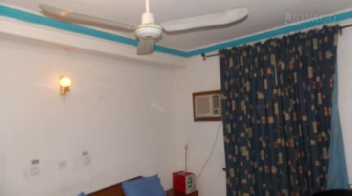 Creme Suites & Hotel