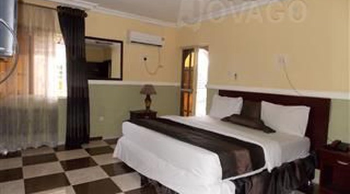 M7 Suites Ltd