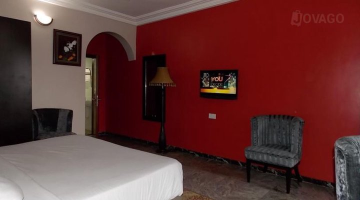 Transtell Suites & Service Apartment