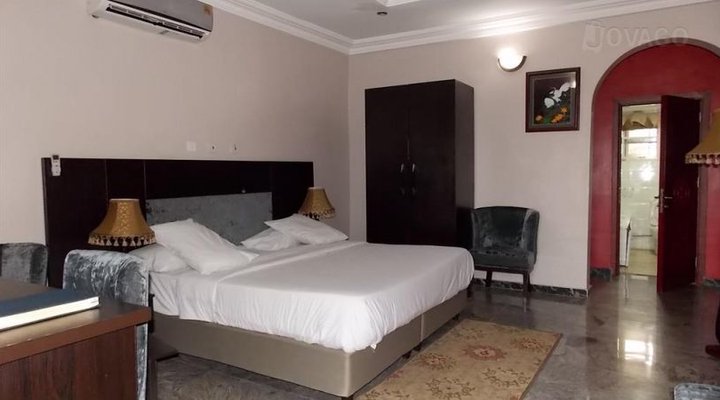 Transtell Suites & Service Apartment