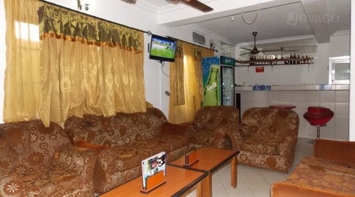 Daniels Court Hotel & Resort