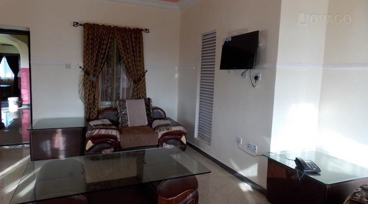 Deo Juvante Hotel & Suites