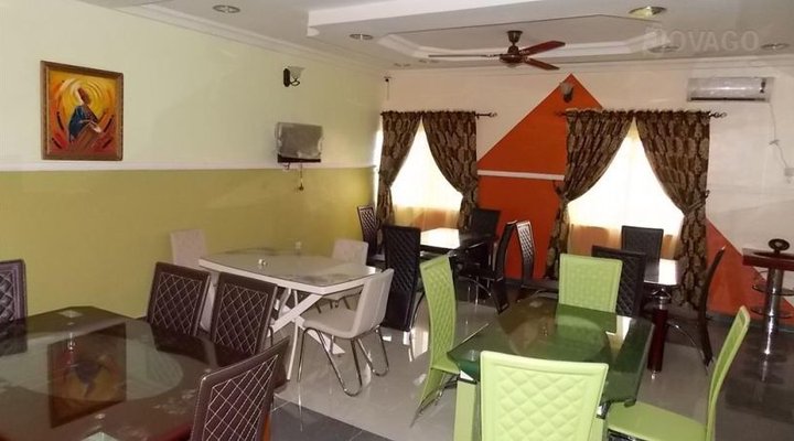 Deo Juvante Hotel & Suites