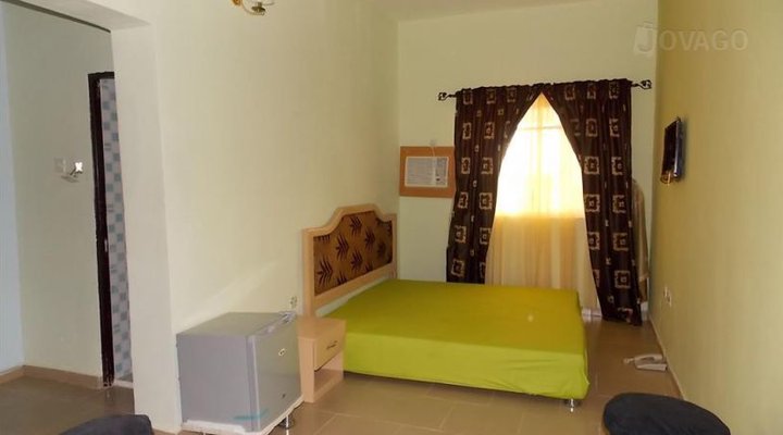 Deo Juvante Hotel & Suites