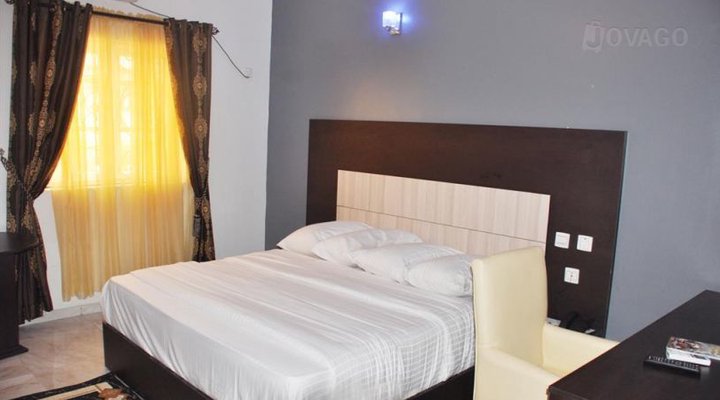 Meritz Hotels & Suites