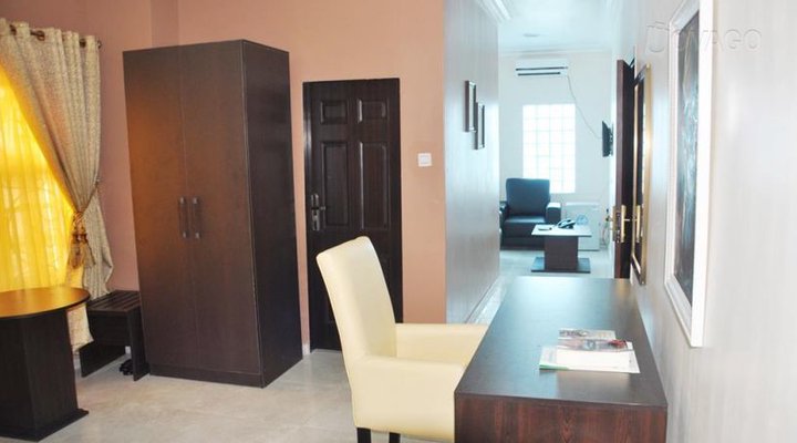 Meritz Hotels & Suites