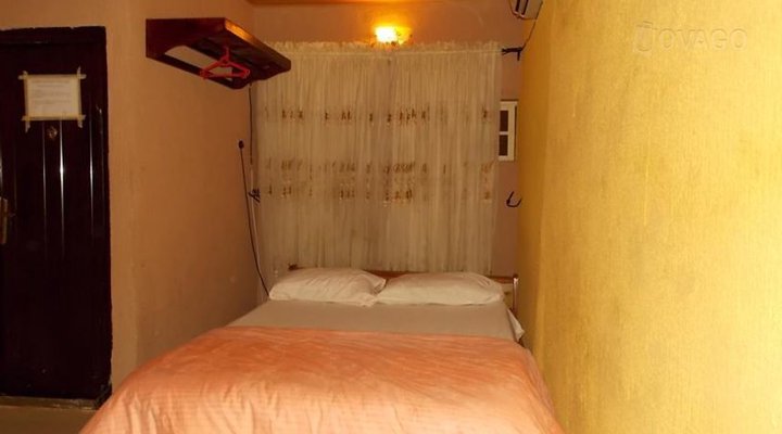 Rimo Guest House Maze
