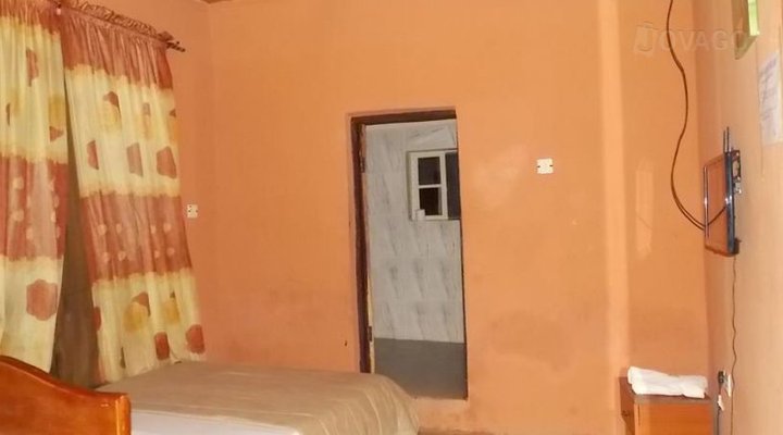 Rimo Guest House Maze