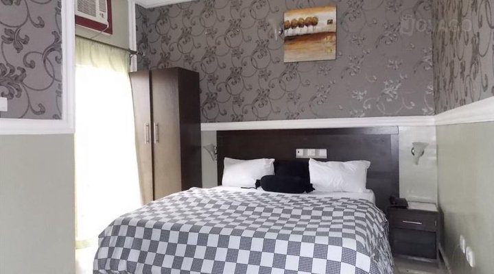 Eastern Emirate Hotel & Suites Ltd