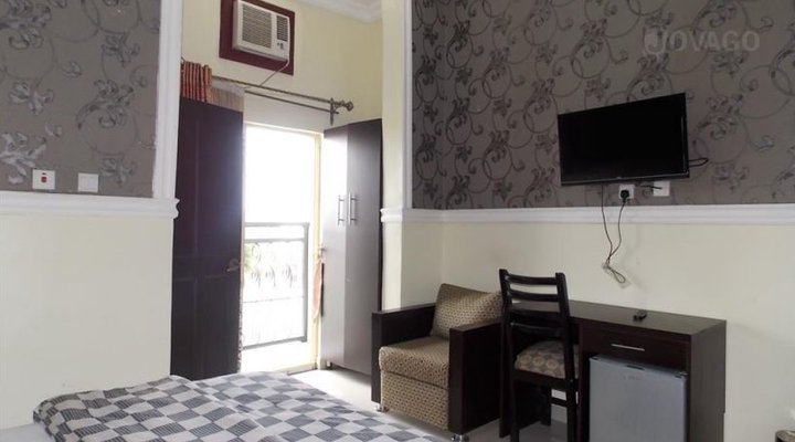 Eastern Emirate Hotel & Suites Ltd