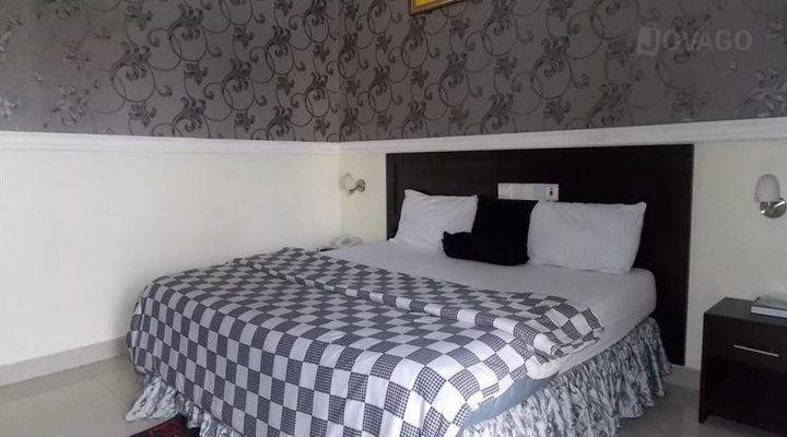 Eastern Emirate Hotel & Suites Ltd