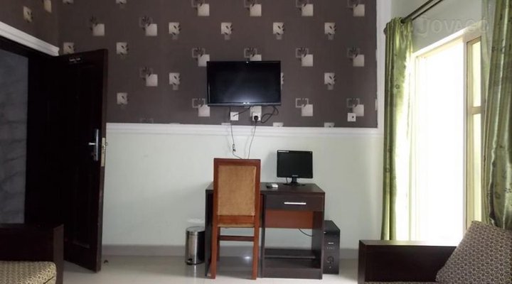 Eastern Emirate Hotel & Suites Ltd