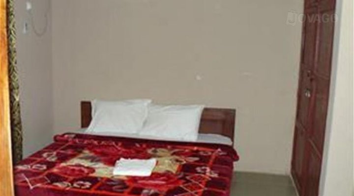 Peacock Hotel And Suites