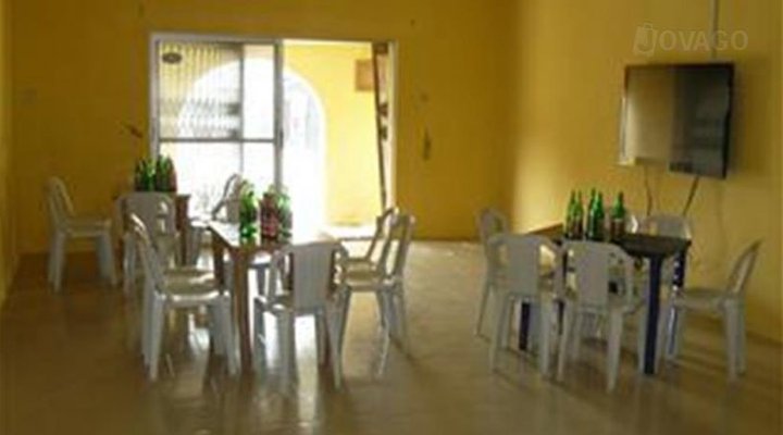 Peacock Hotel And Suites