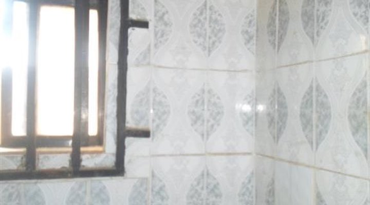 Area 'E' Oma Guesthouse