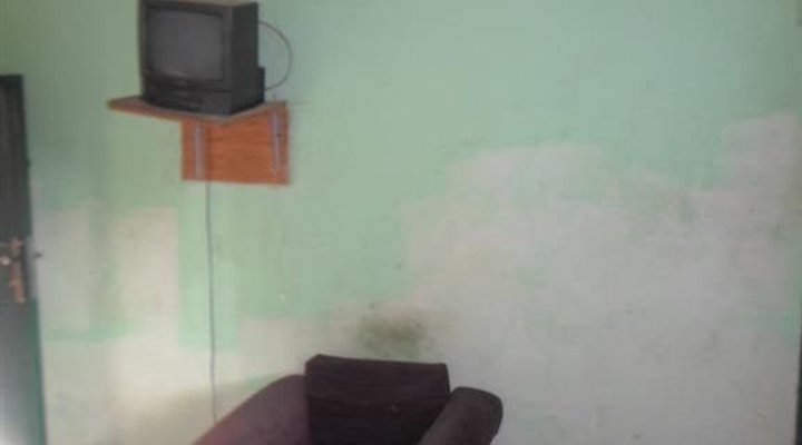 Area 'E' Oma Guesthouse