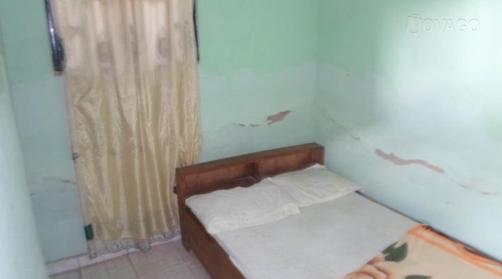 Area 'E' Oma Guesthouse