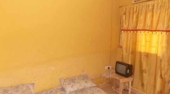 Current Guest House & Suites