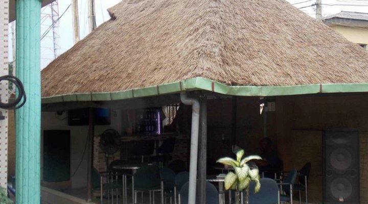 La Avril Hotel And Suites