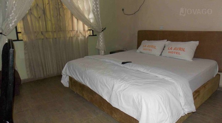 La Avril Hotel And Suites