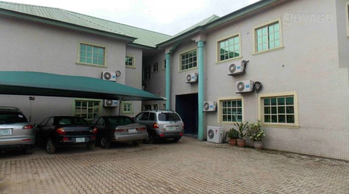 La Avril Hotel And Suites