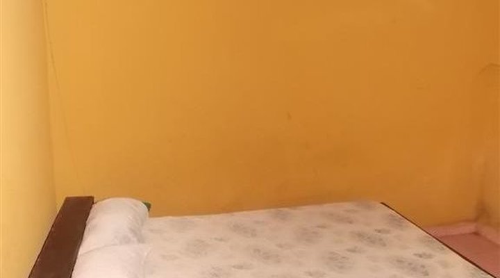 Shalom Plaza Hotel