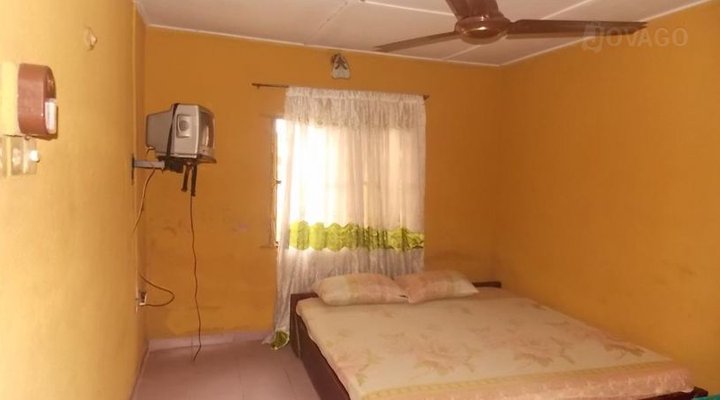 Shalom Plaza Hotel