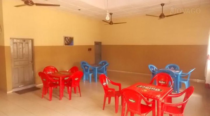 Shalom Plaza Hotel
