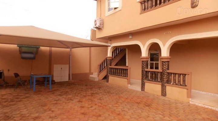 Ruejigan Hotel & Suites