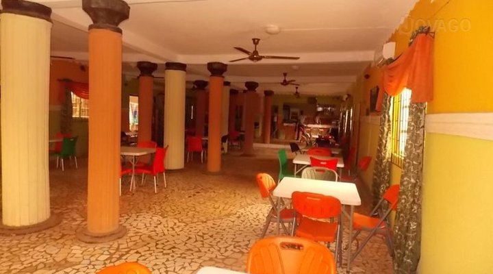 Ruejigan Hotel & Suites