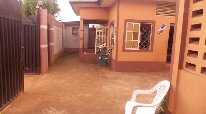 Ultimate Holiday Inn