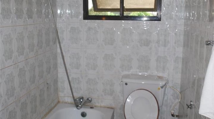 Amoni Hotel And Resort