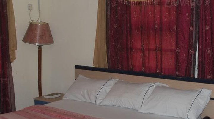 Amoni Hotel And Resort